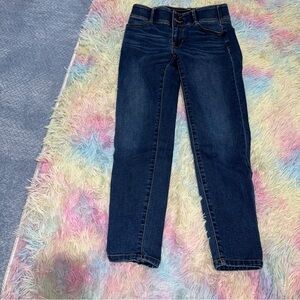 Apt. 9 Tummy Control Waist Dark wash Ankle Length Capri Jeans Women’s Size 4 EUC